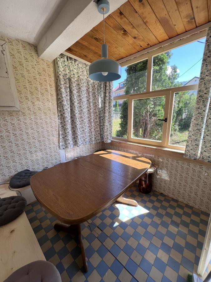 Bear Hug Lodge Плав Экстерьер фото