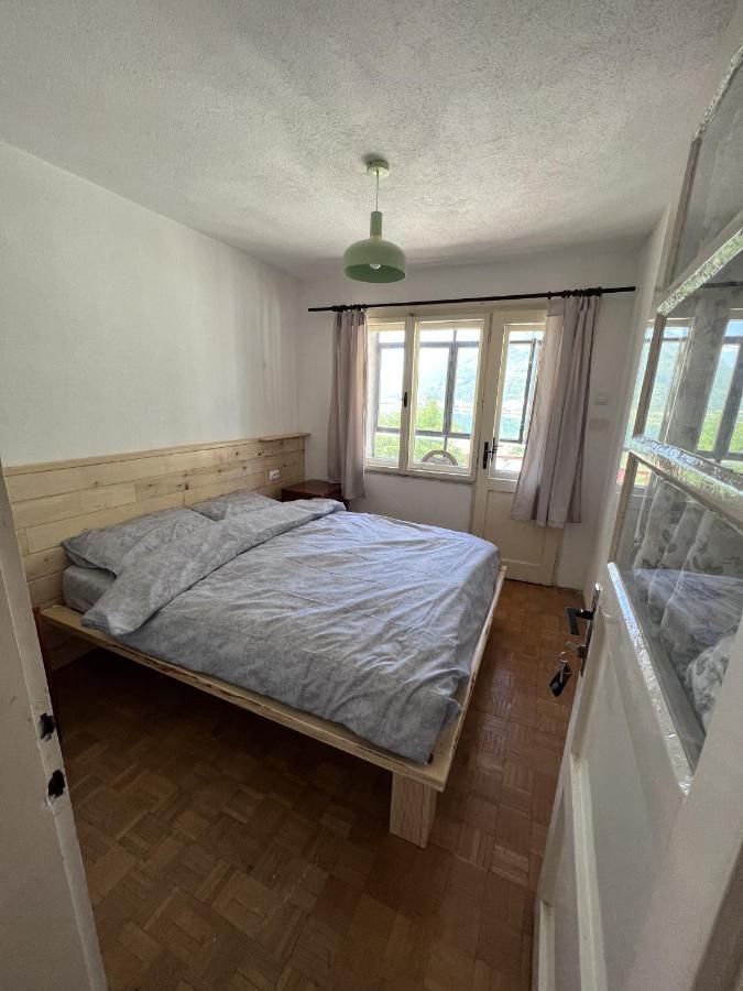 Bear Hug Lodge Плав Экстерьер фото